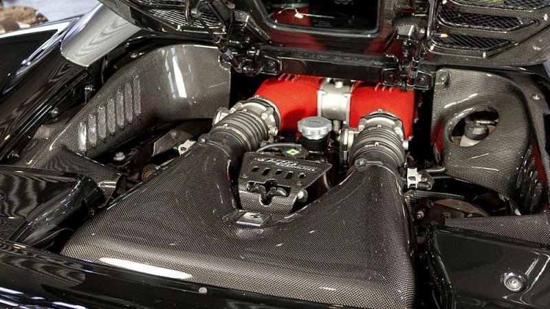 Photo of Capristo Engine Cover Set in Carbon Fibre (Spider) for the Ferrari 458 Italia/Spider - Image 2